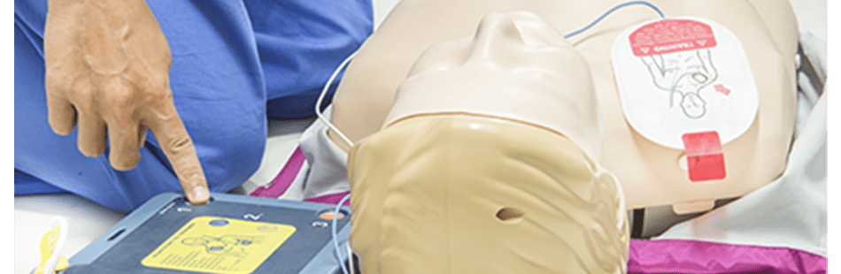 Défibrillateurs automatisés externes au cabinet dentaire : les mesures à appliquer